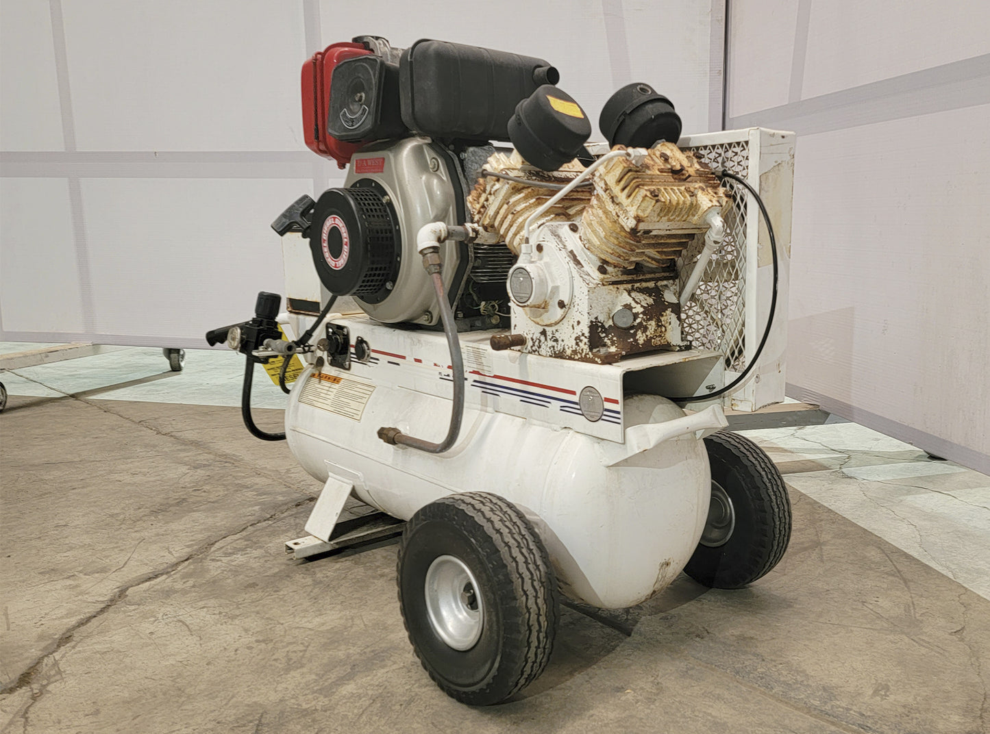 Compresor EMGLO GC8YDA-17P 240PSI Max.