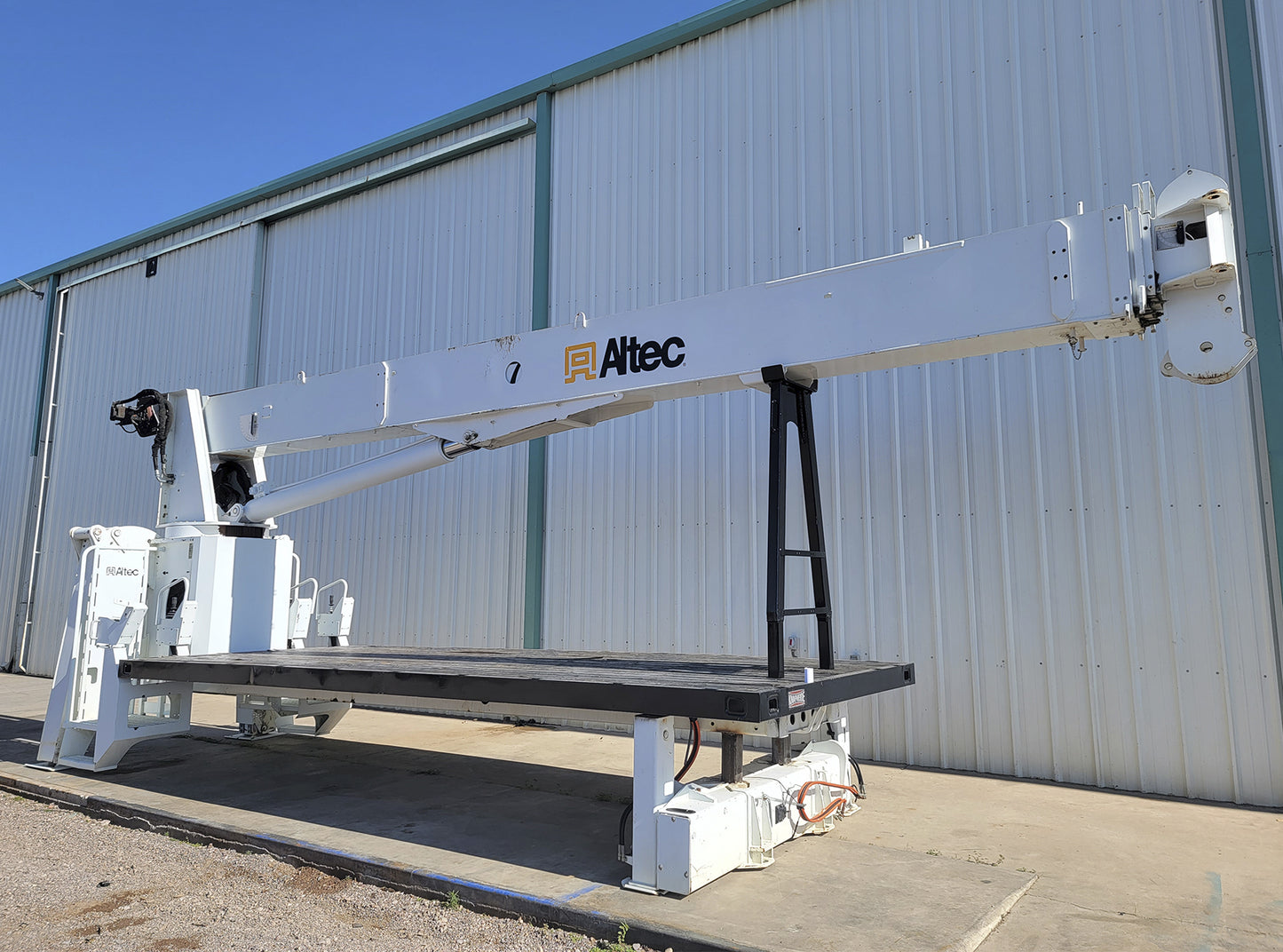 Grúa Altec AC-26-103B 26Ton