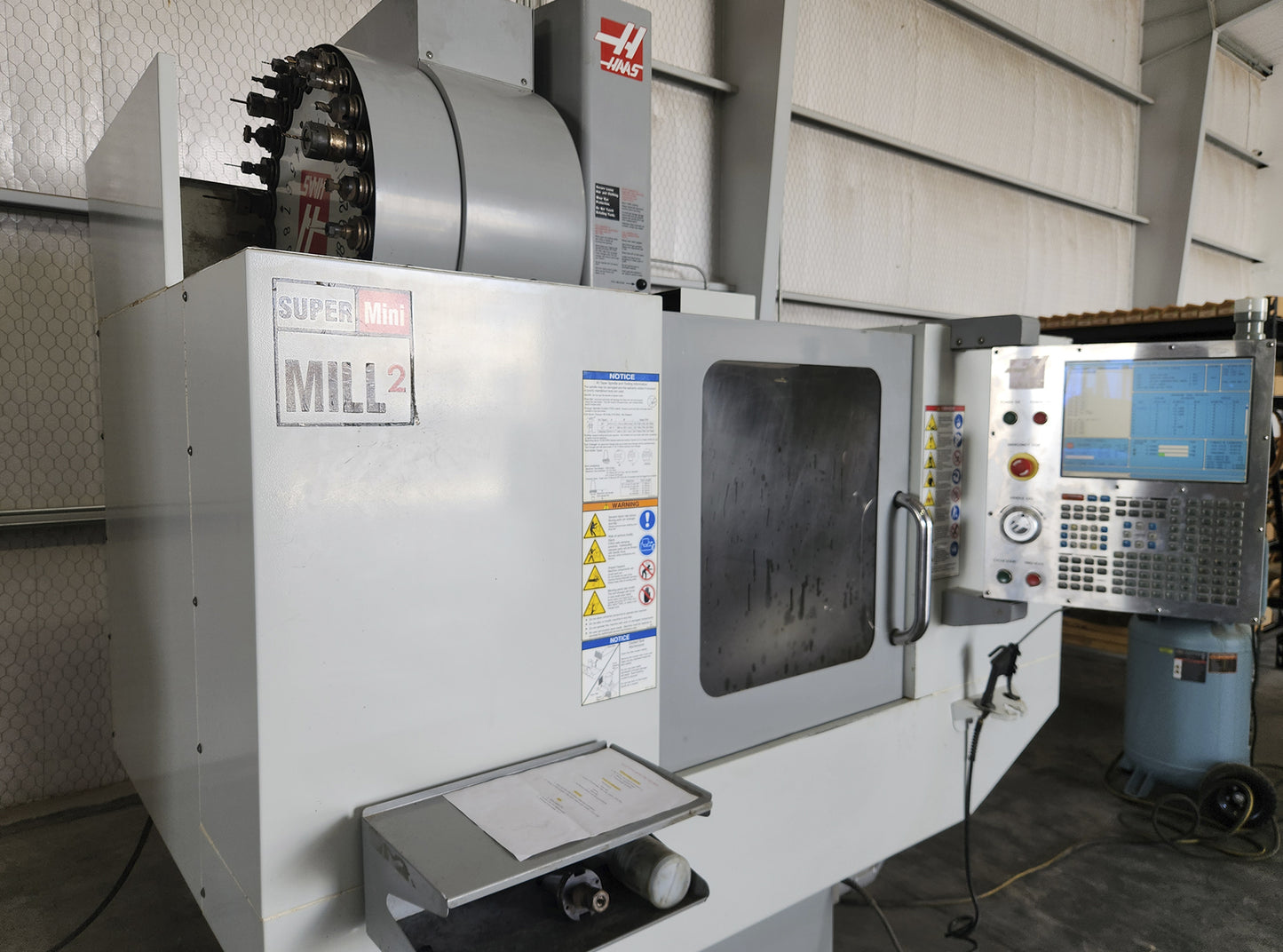 Centro de Maquinado Haas SMINIMILL2