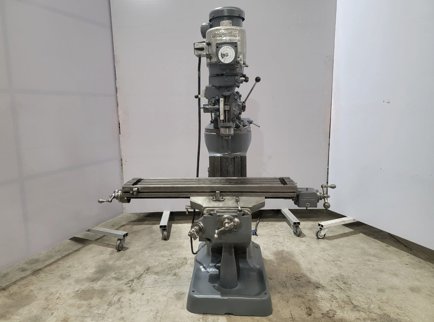 Fresadora Bridgeport 2831237