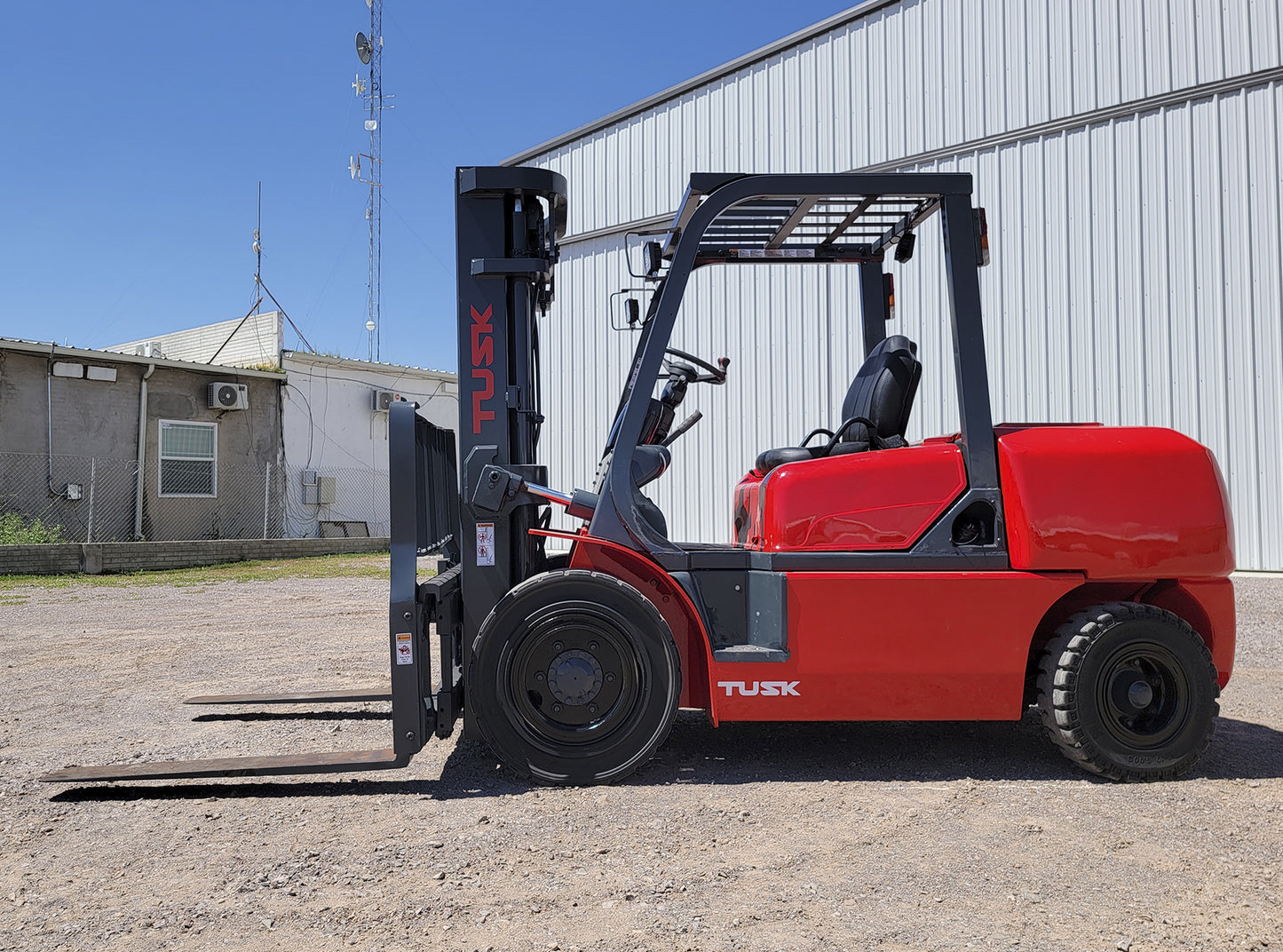 Montacargas Tusk 1000PD-8 8,500Lbs