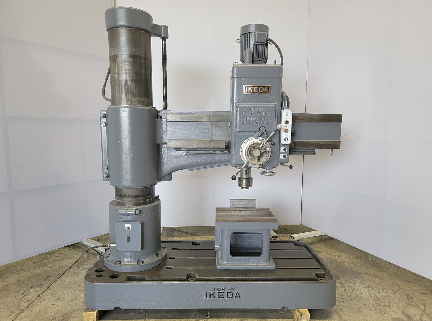 Taladro Ikeda RM1300 MT5
