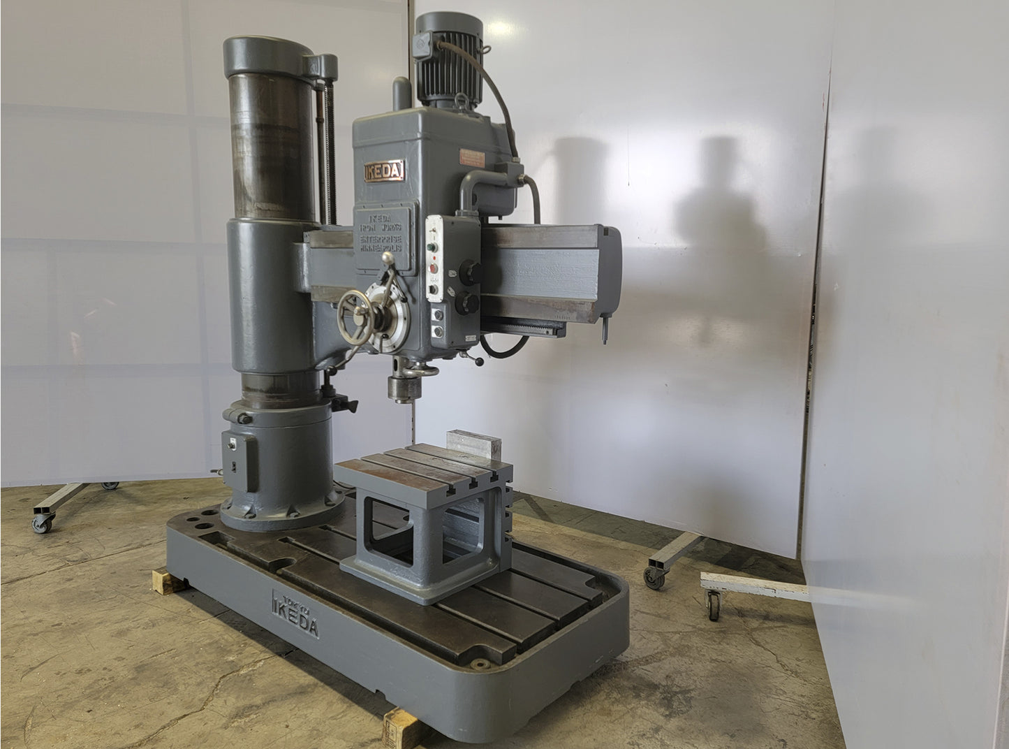 Taladro Ikeda RM1300 MT5