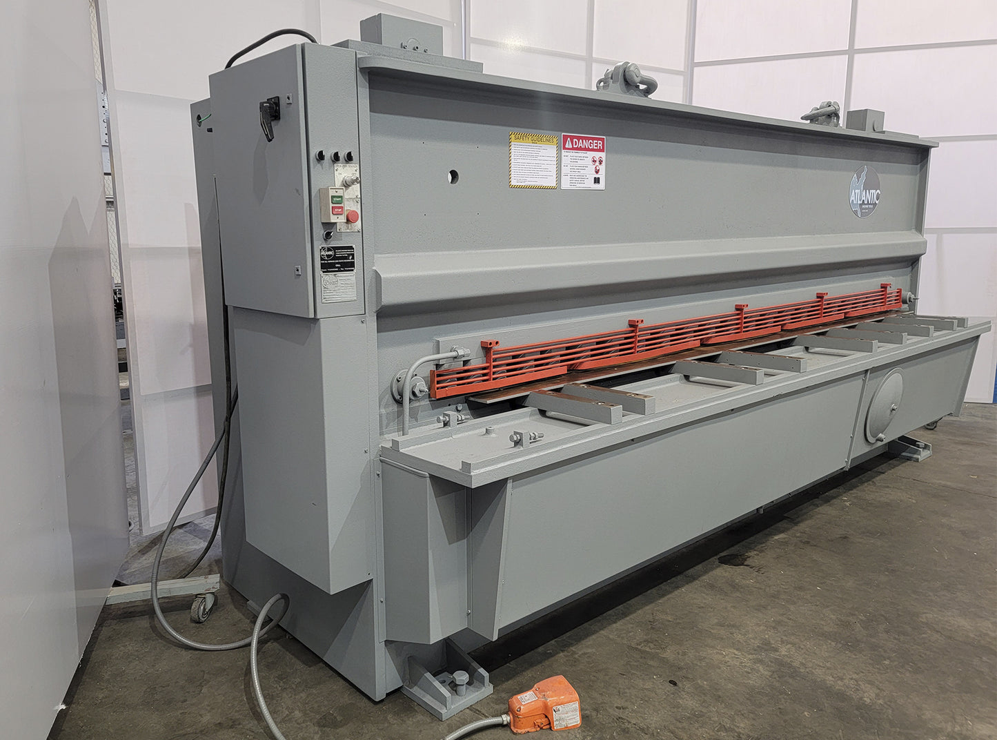 Guillotina Atlantic HDS12X12 12' x 1/2"