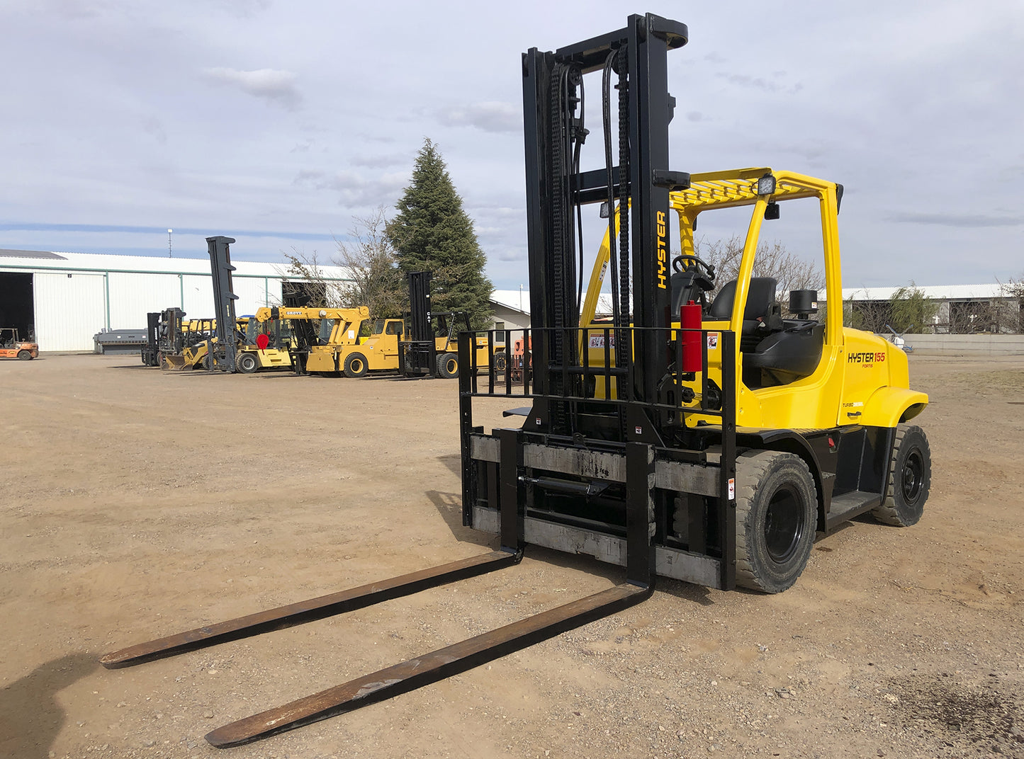 Montacargas Hyster H155FT 15,500lbs