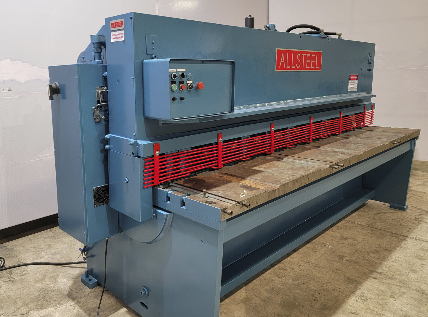 Guillotina de Metal AllSteel 1/4" x 10'