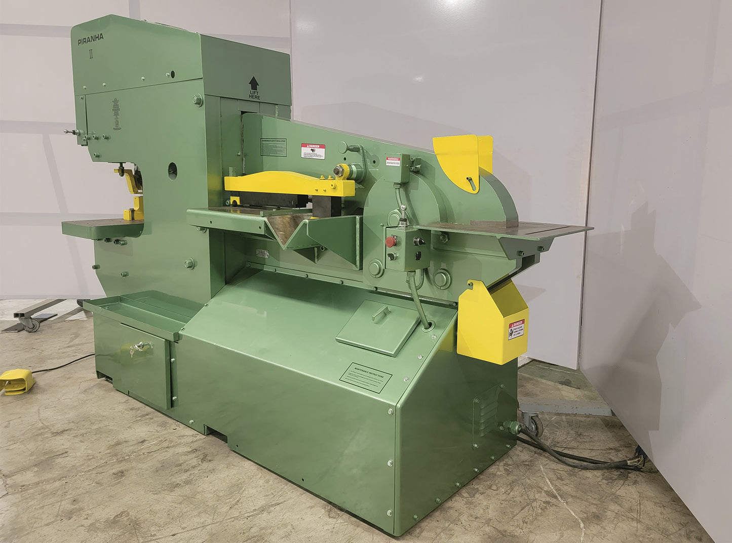 Metalero Piranha PII140 140ton