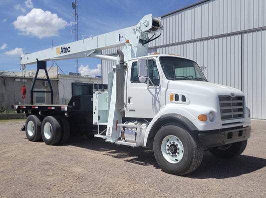 Camion Sterling con Grúa Altec AC18-70R 18ton