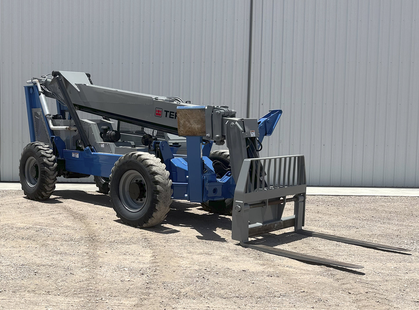 Montacargas Telescópico Terex TH1048C 10,000lbs