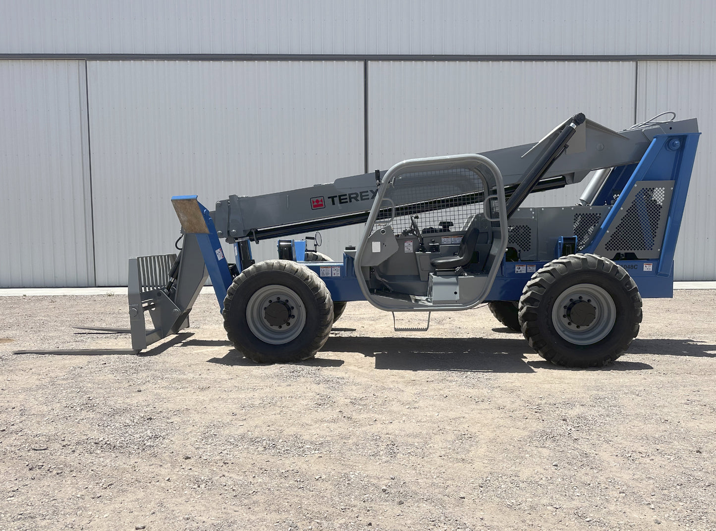 Montacargas Telescópico Terex TH1048C 10,000lbs