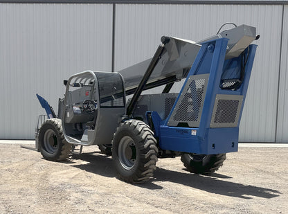 Montacargas Telescópico Terex TH1048C 10,000lbs