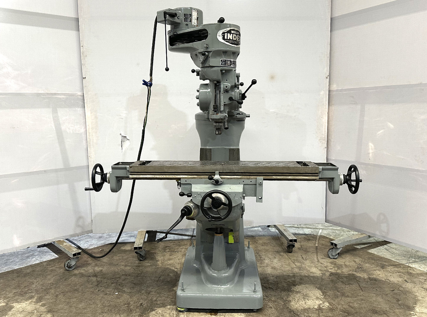 Fresadora Wells Index 747 9" x 46"