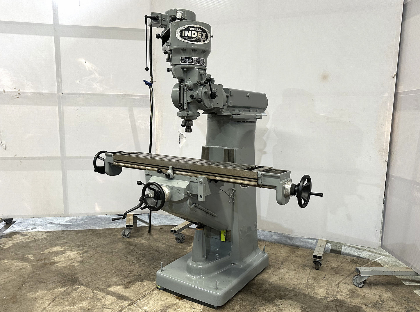 Fresadora Wells Index 747 9" x 46"