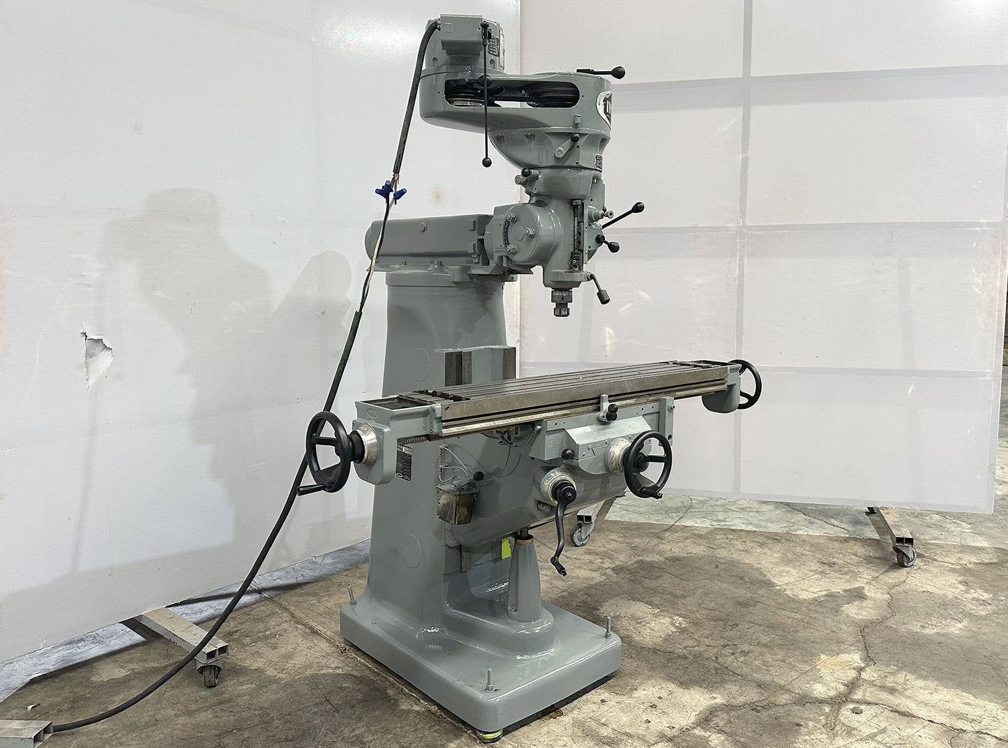 Fresadora Wells Index 747 9" x 46"