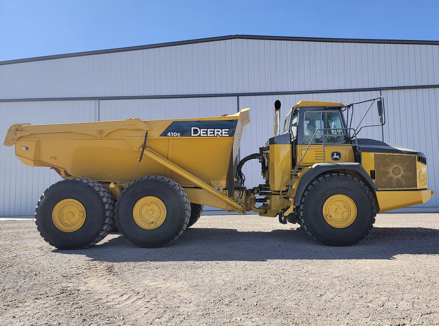 Dompe Articulado John Deere 410ET 2014