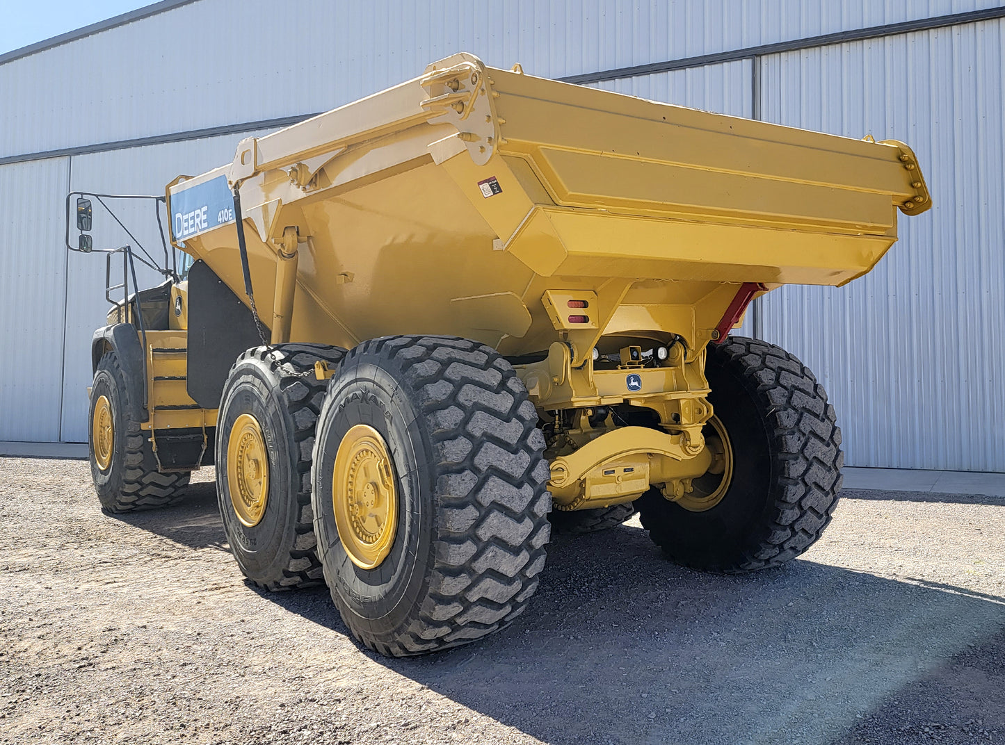 Dompe Articulado John Deere 410ET 2014