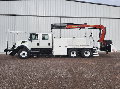 Camión International 7500 SBA 6X4 con Grúa Palfinger