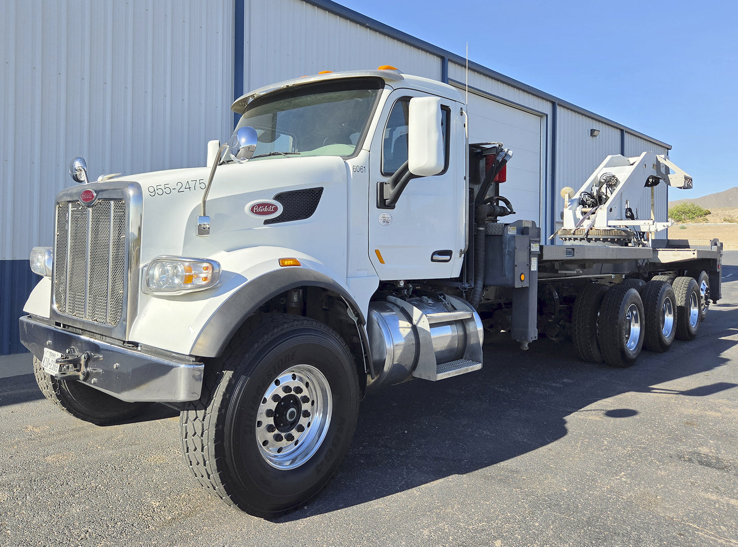 Camion Peterbilt 567