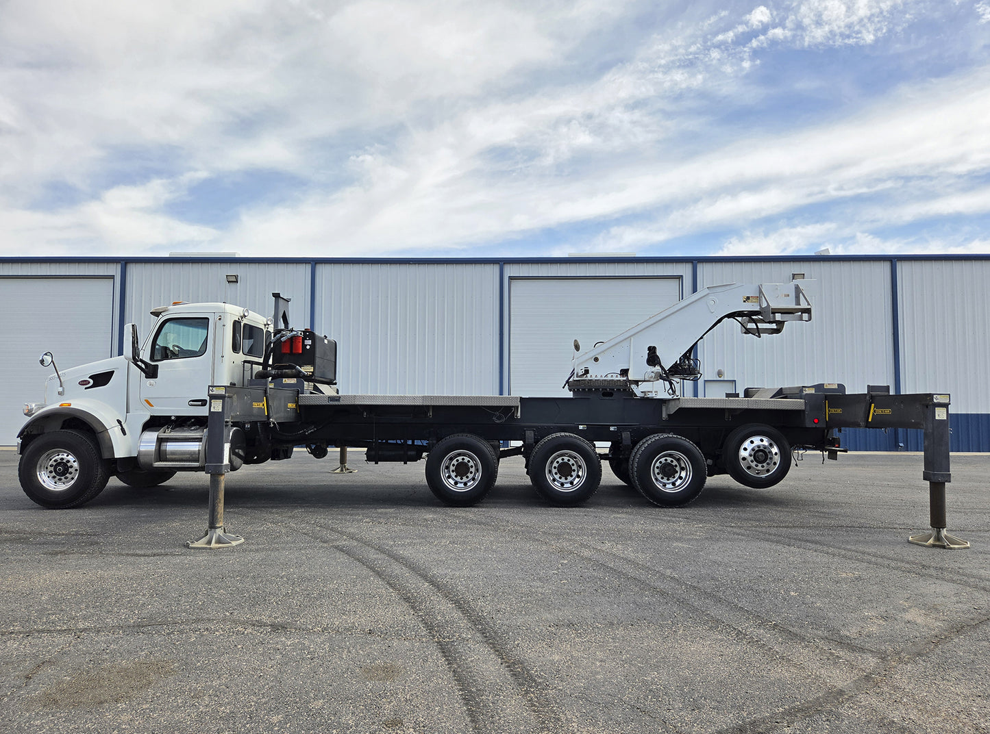 Camion Peterbilt 567