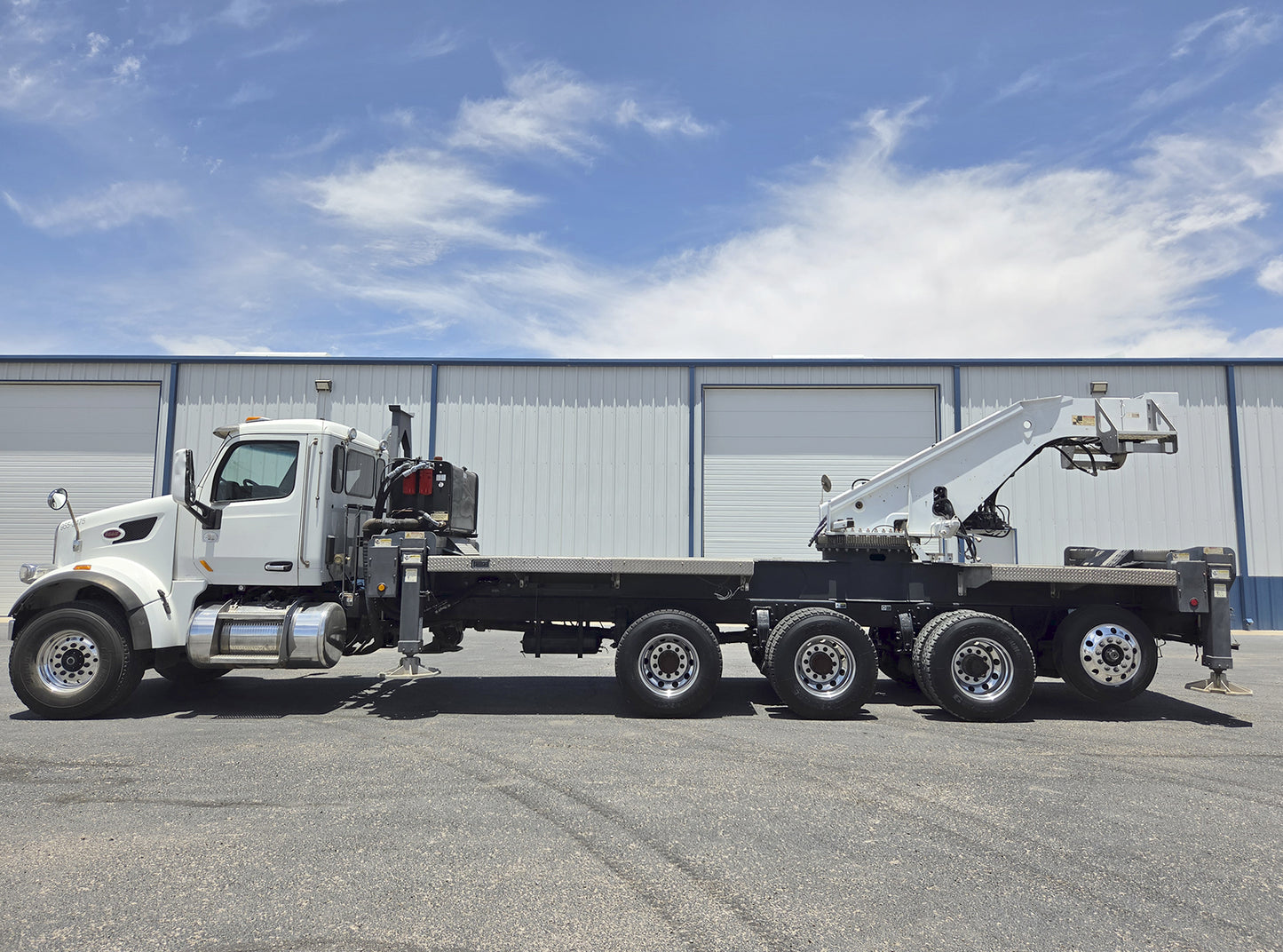 Camion Peterbilt 567