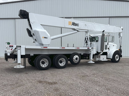 Camión Peterbilt 365 con Grúa Altec AC38-127S