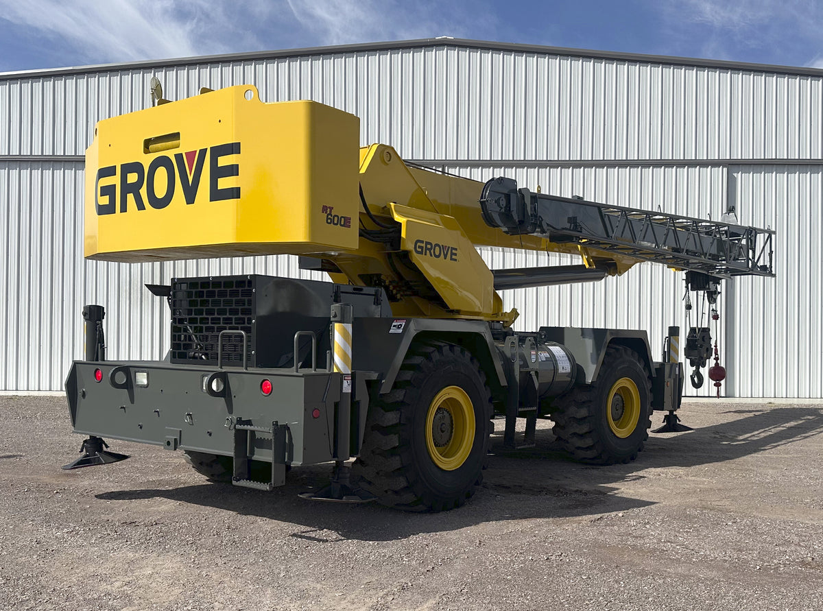 Grúa Grove RT600E 2006