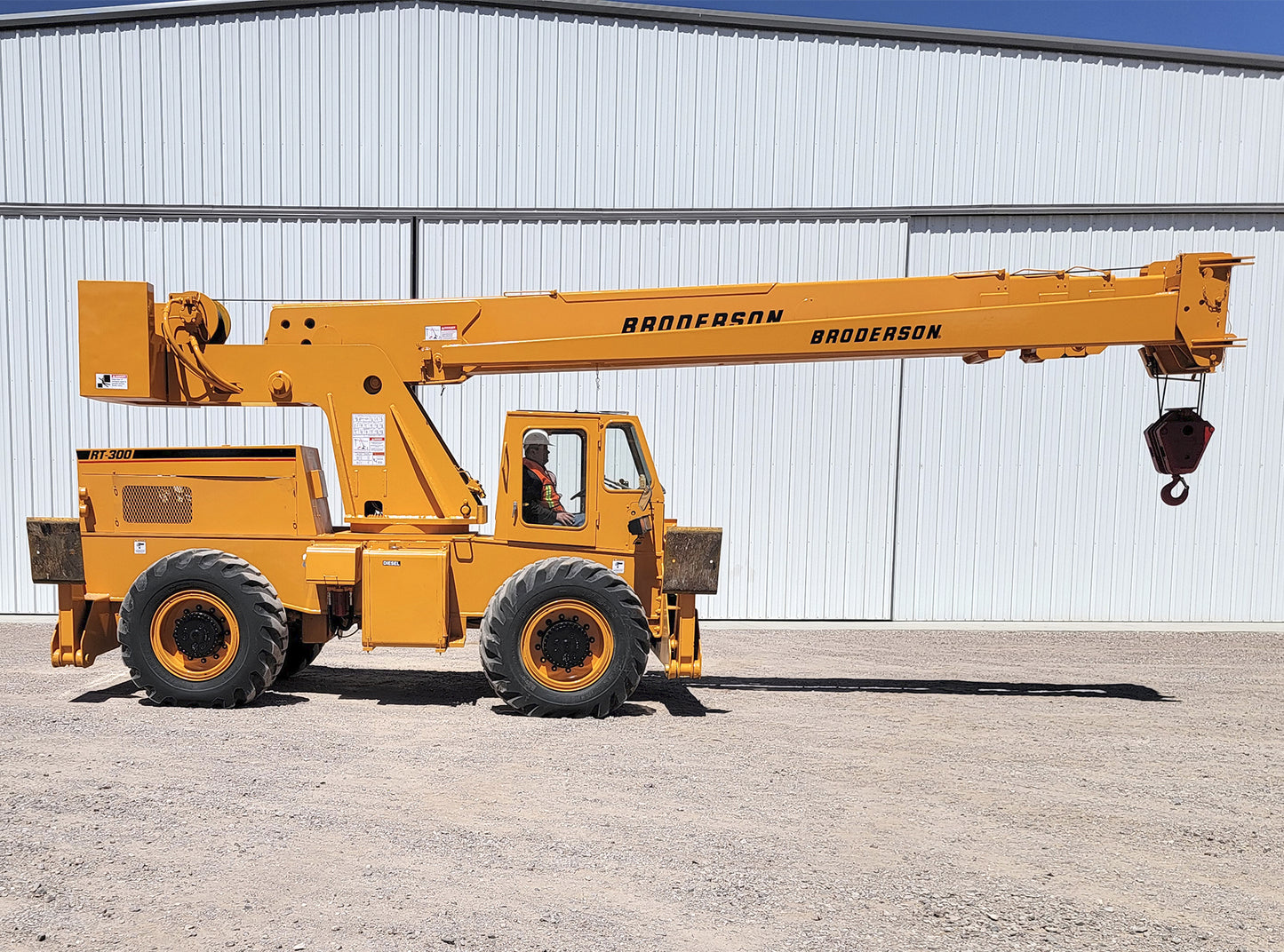 Grúa Broderson RT-300-2C 15ton
