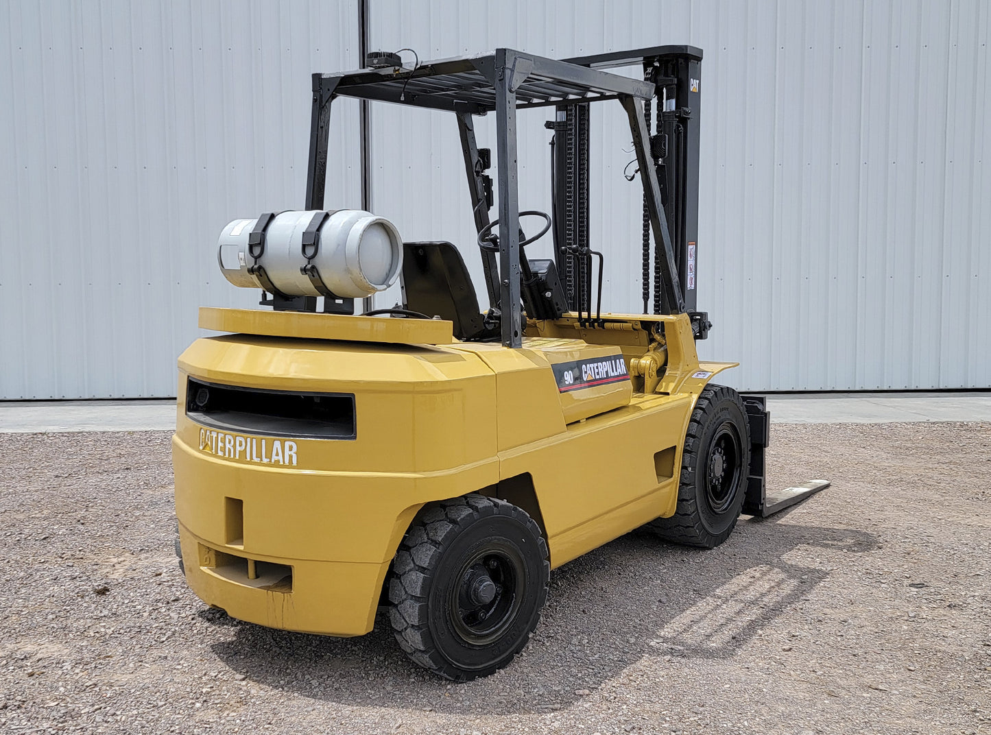 Montacargas Caterpillar GPL40 9,000lbs