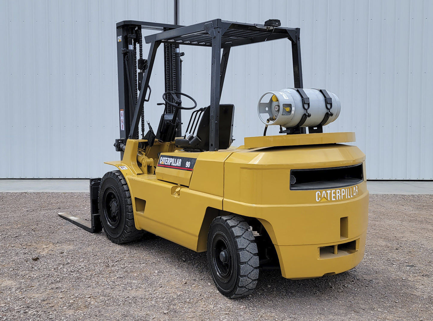 Montacargas Caterpillar GPL40 9,000lbs