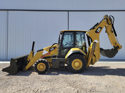 Retroexcavadora CAT 440 2018