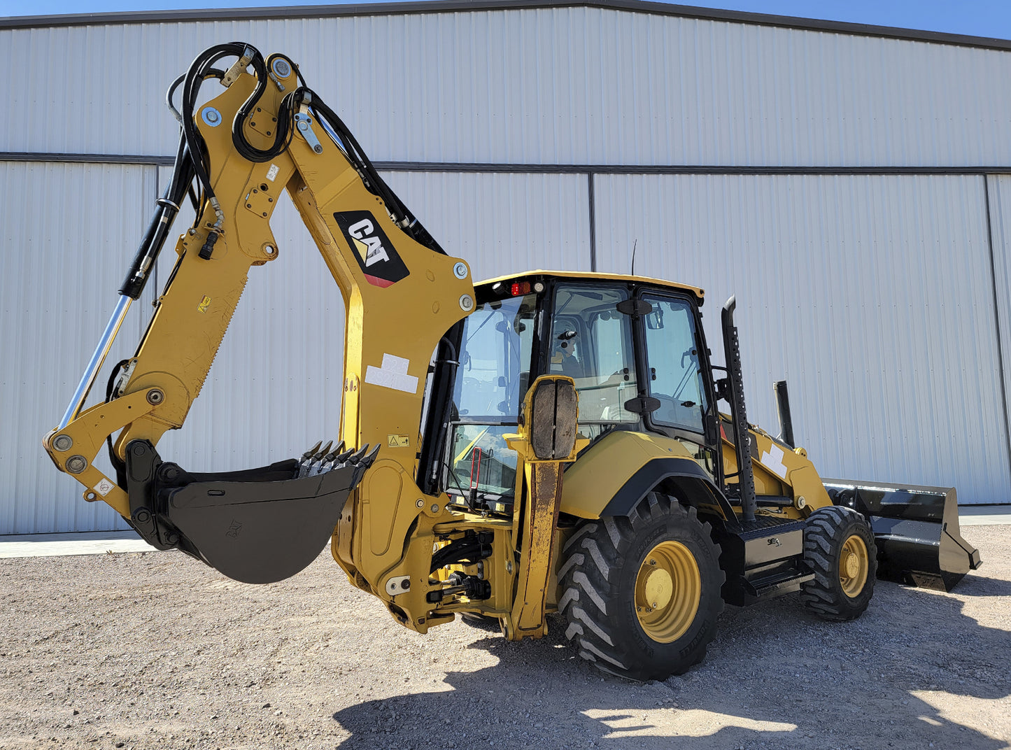 Retroexcavadora CAT 440 2018