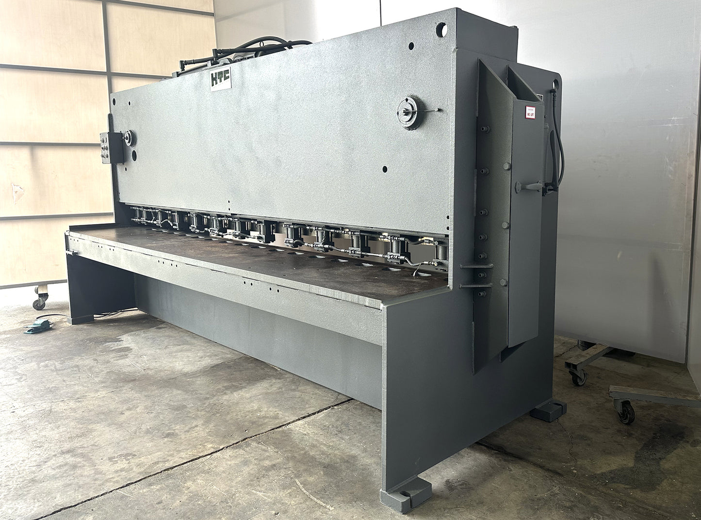 Guillotina HTC 250-12A 12' x 1/4"