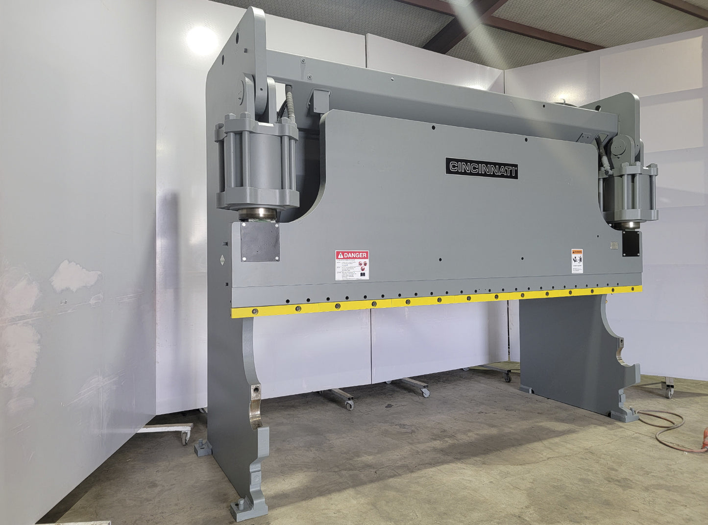 Dobladora Cincinnati 350CBX12FT 350ton