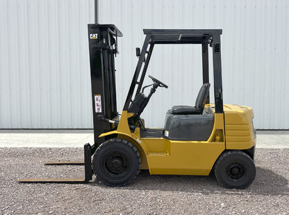 Montacargas Caterpillar DP20