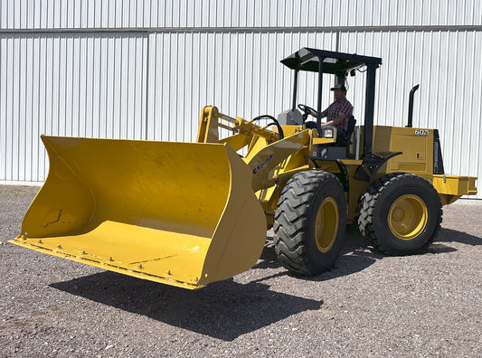 Cargador Frontal Kawasaki ZIV 2000