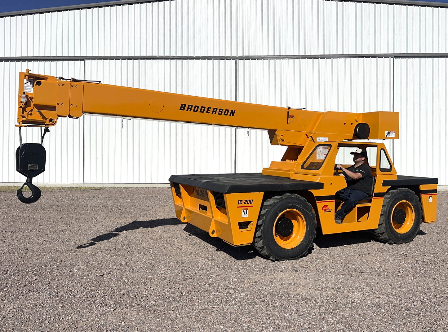 Grúa Broderson IC-200-2C 30,000lbs