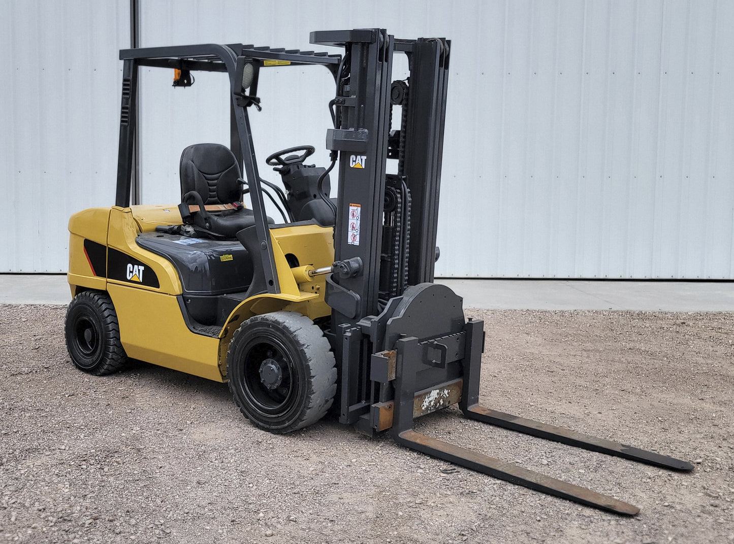 Montacargas Caterpillar DP30N 3ton