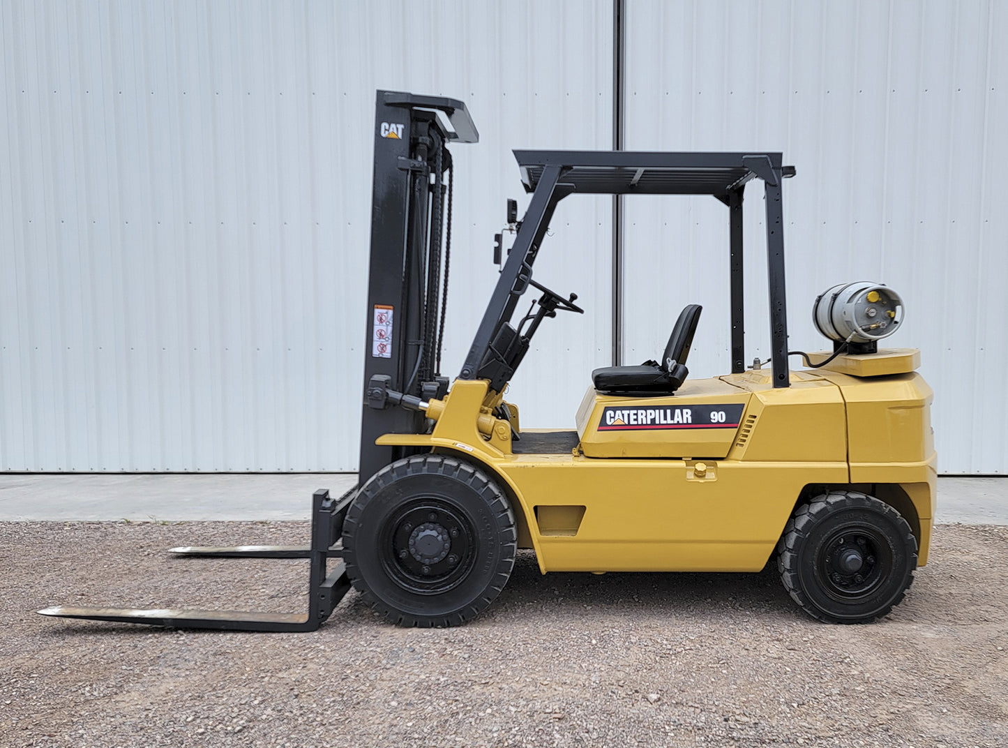Montacargas Caterpillar DP30N 3ton