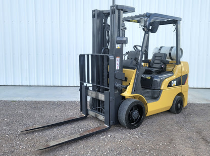 Montacargas Caterpillar C6000 6,000lbs