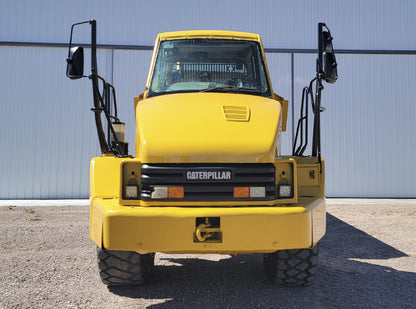 Dompe Articulado Caterpillar 730 2011