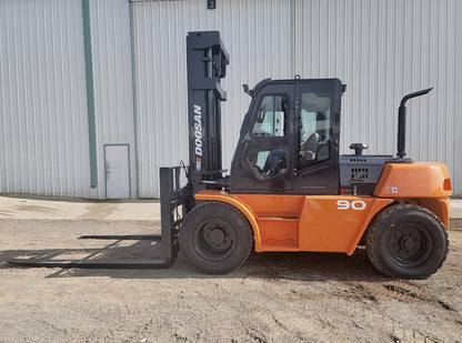 Montacargas Doosan D90S-5 20,000lbs
