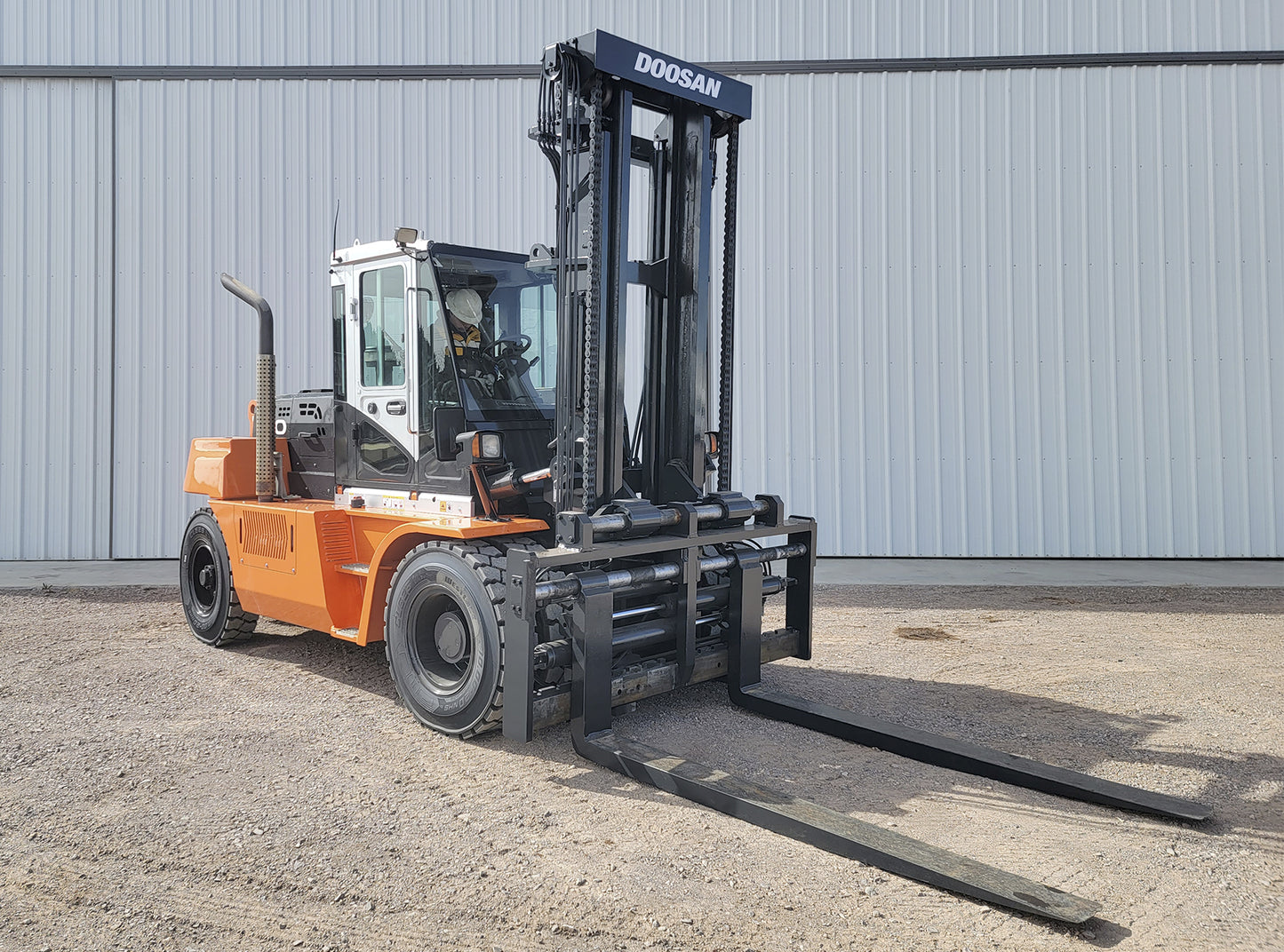 Montacargas Doosan D120S-7 25,000lbs