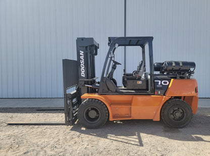Montacargas Doosan G70S-5 15,500lbs