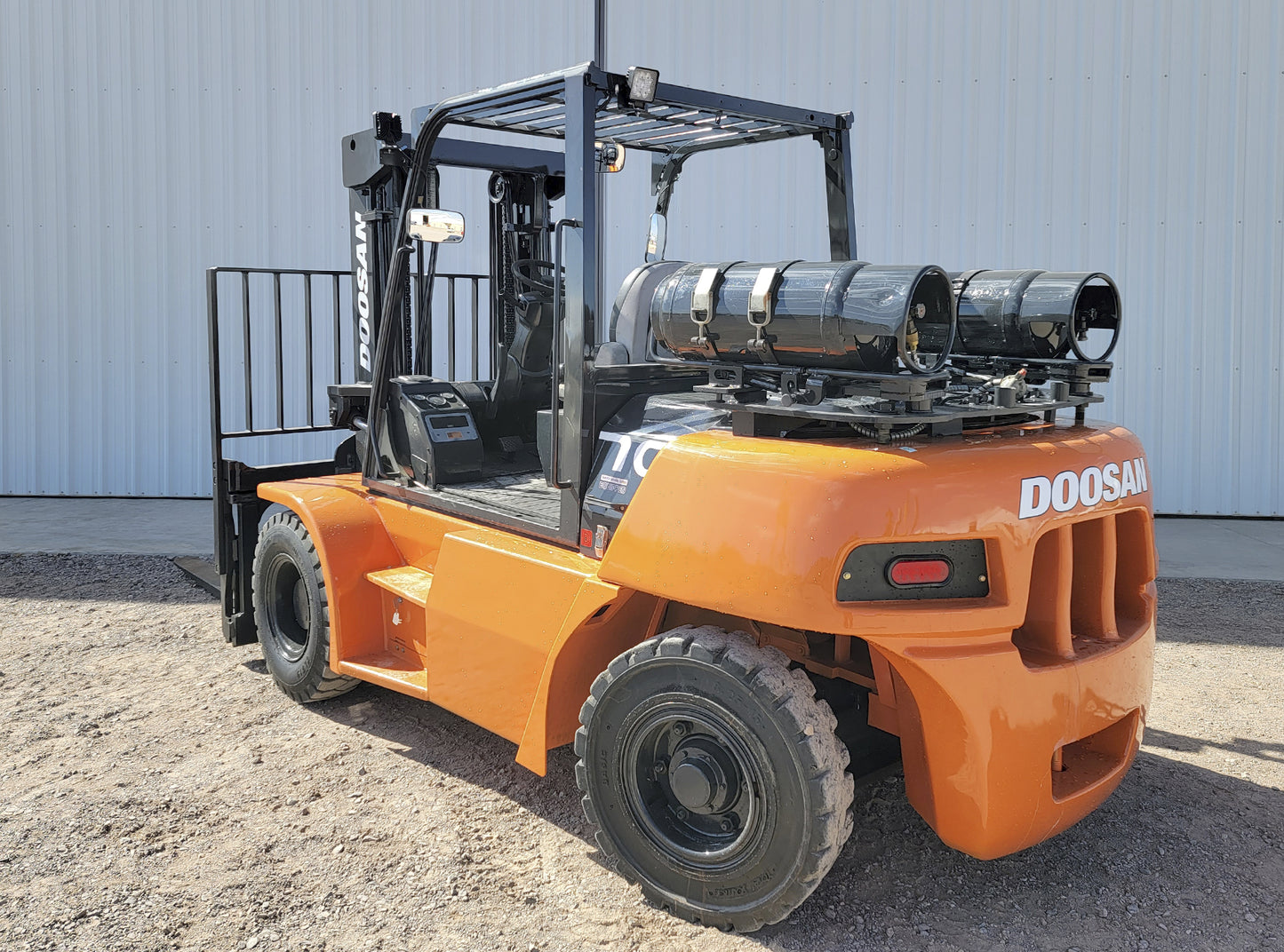 Montacargas Doosan G70S-5 15,500lbs