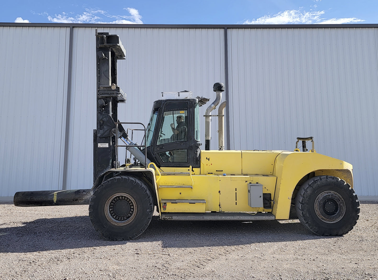 Montacargas Hyster H700HD Portarollos