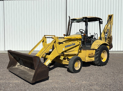 Retroexcavadora Komatsu WB140-2N