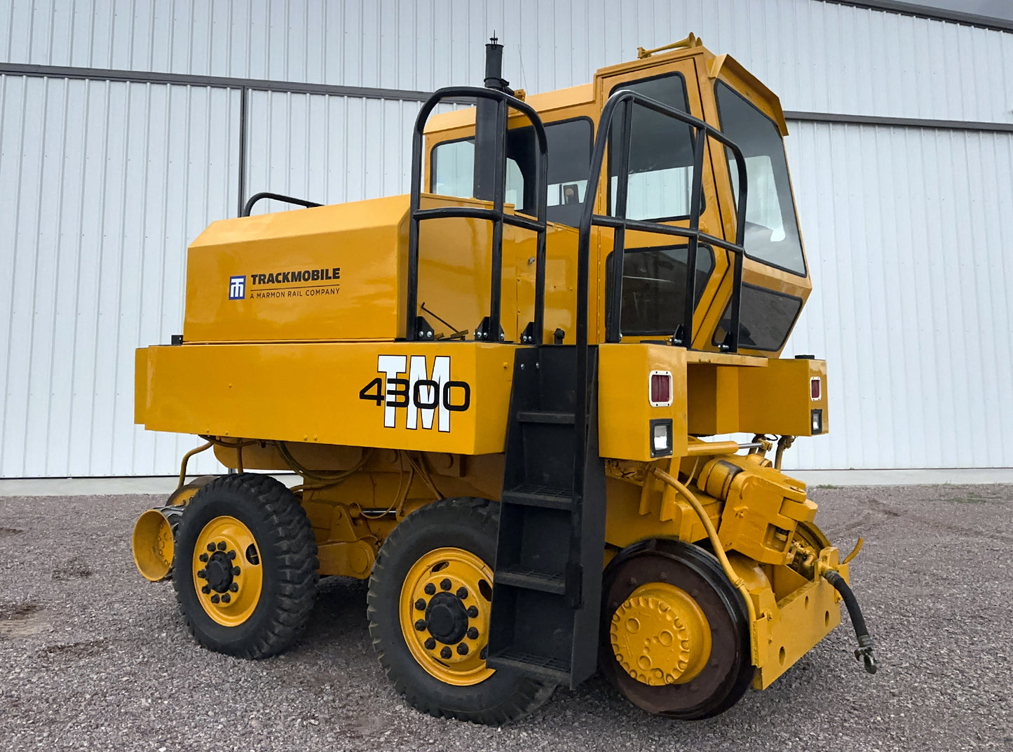 Tractor para Vías Trackmobile 4300TM