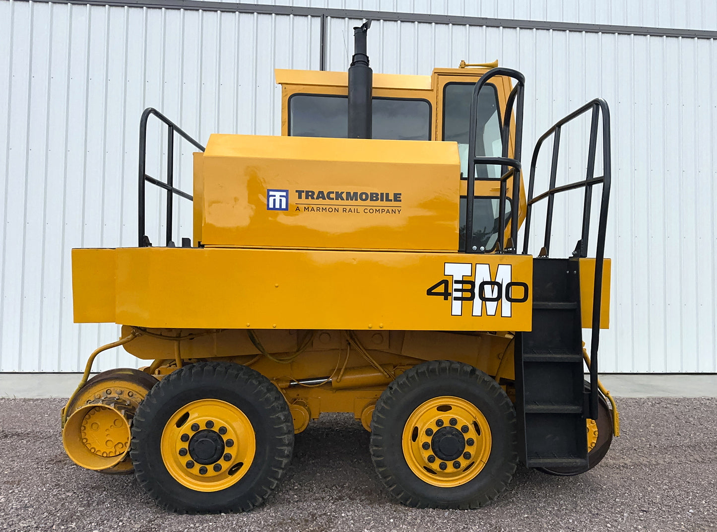 Tractor para Vías Trackmobile 4300TM