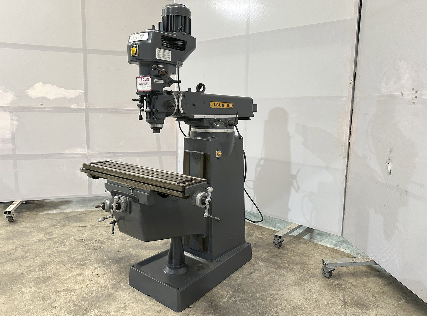 Fresadora Lagun FTV-1 9" x 42"