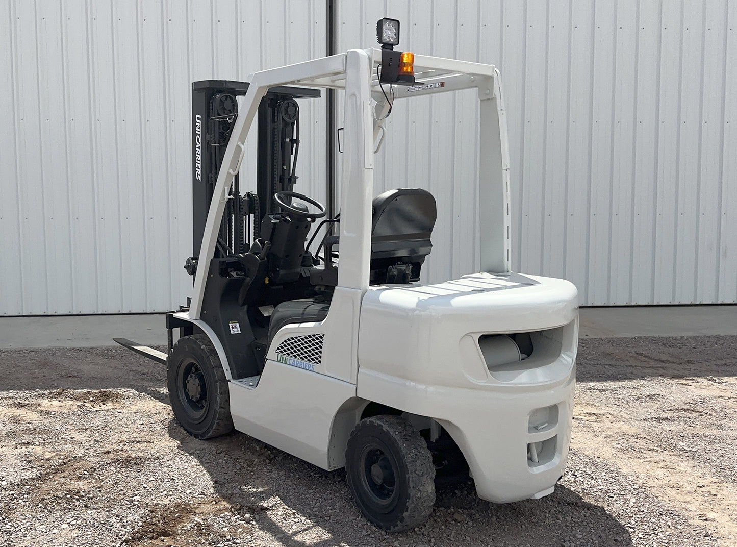 Montacargas Unicarriers MY1F2A25V 5,000lbs